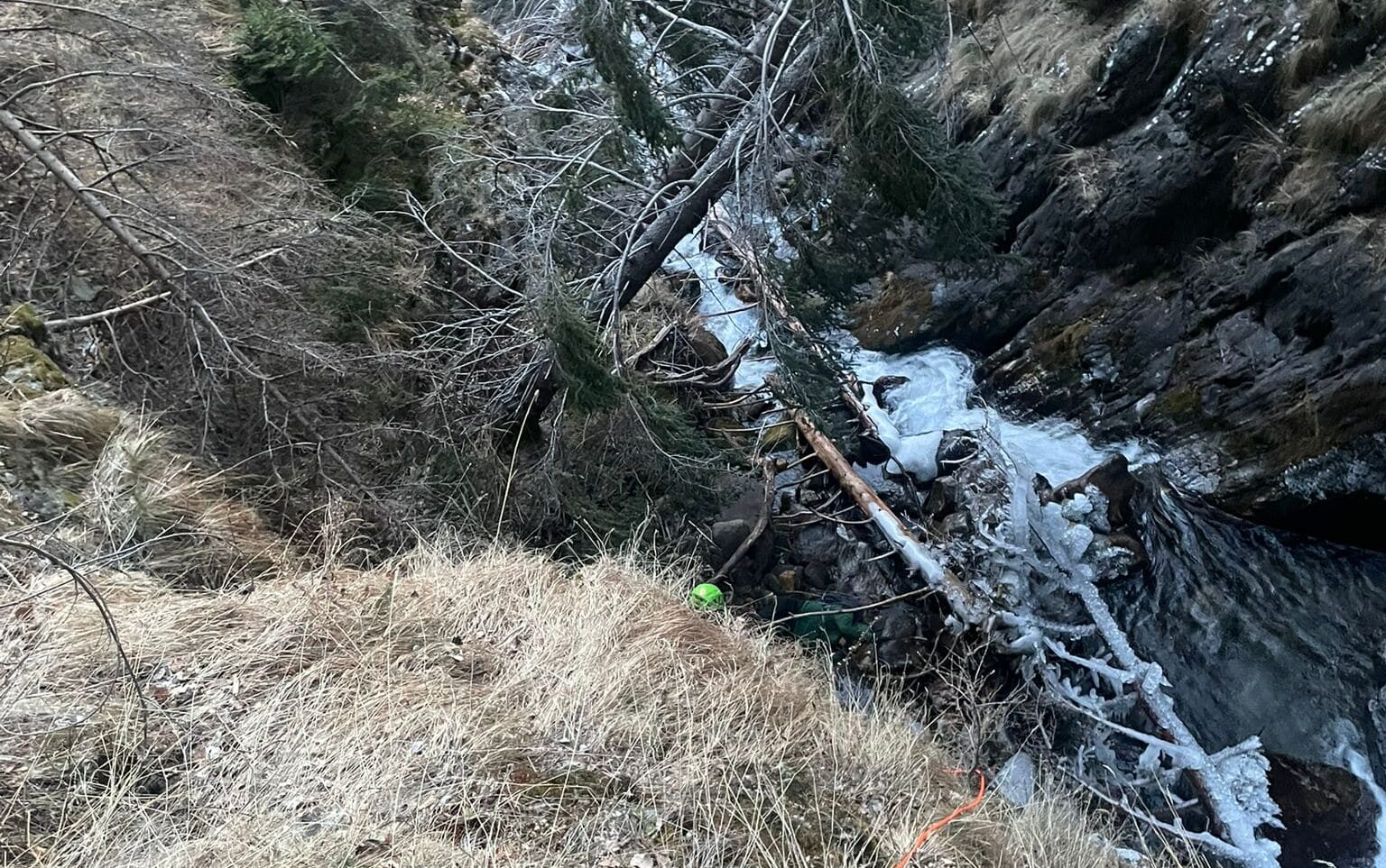 Vermiglio, cade in un dirupo a Forte Strino, soccorsa in elicottero una ...