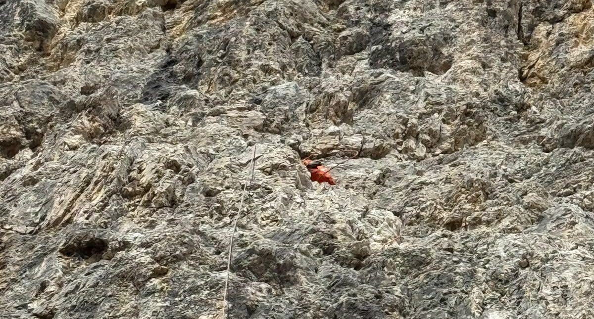 Tragedia in Val di Fassa: climber precipita sulla via Livanos e muore ...