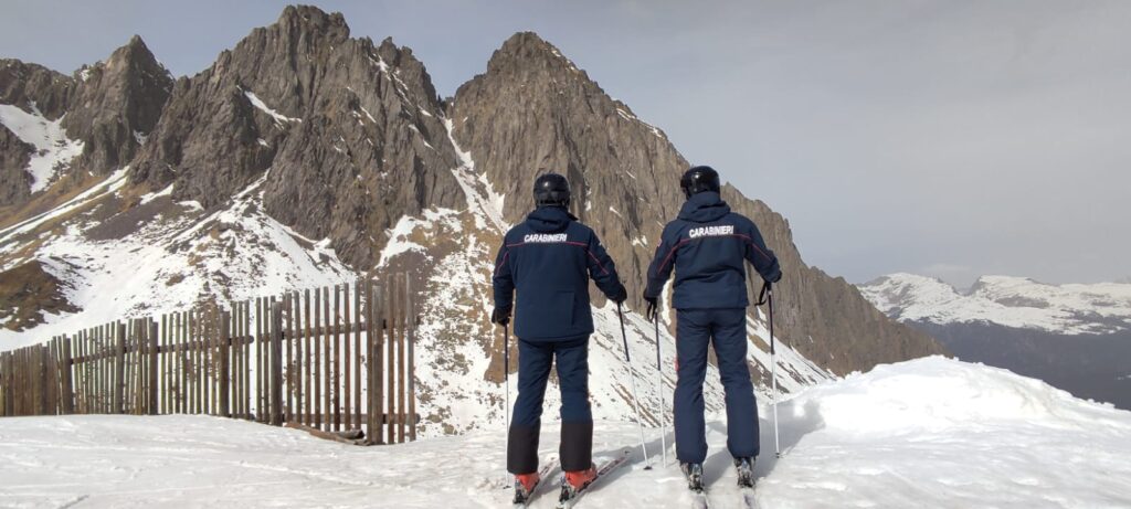 Carabinieri Sci Canazei