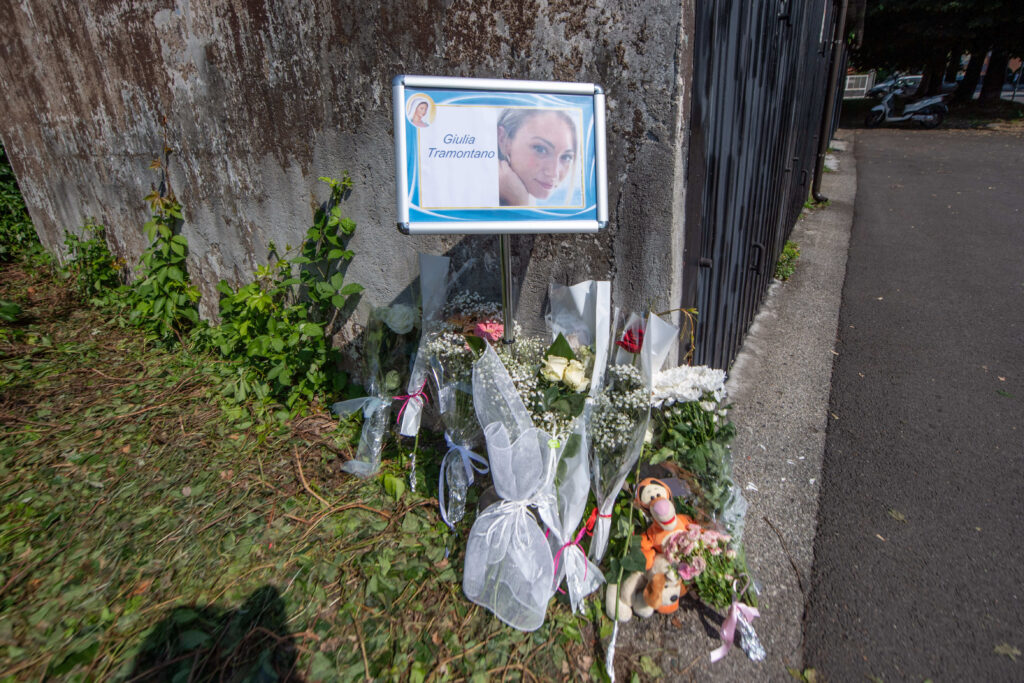 Il luogo dove è stato trovato il corpo di Giulia Tramontano - (Foto di Claudio Furlan da LaPresse)