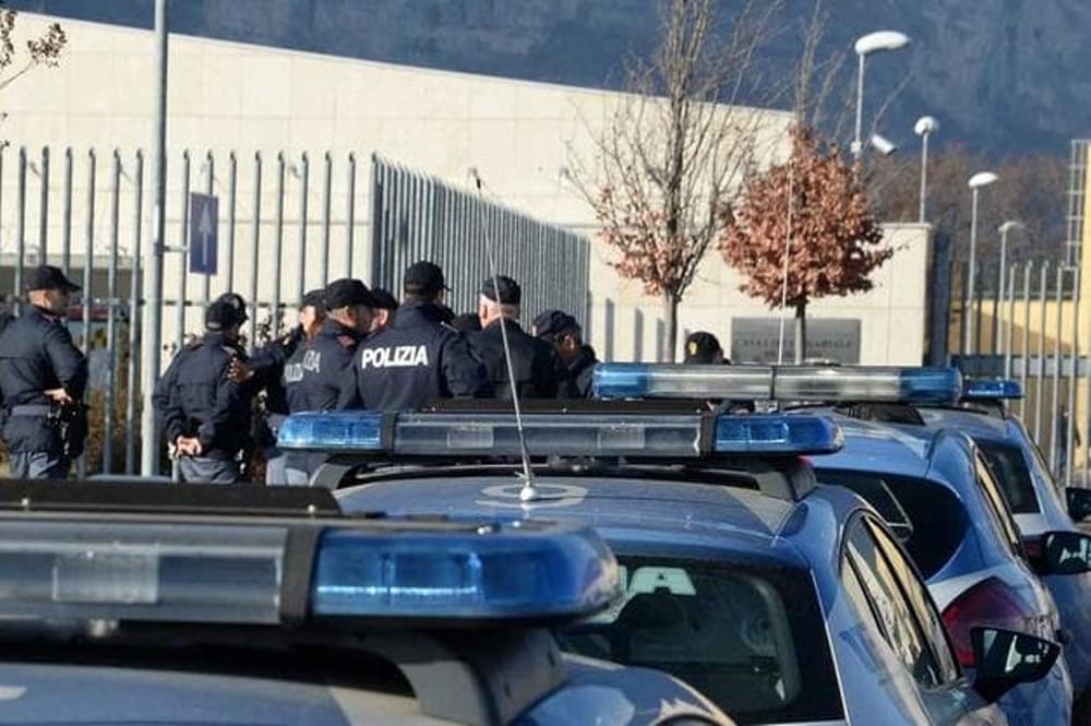 Polizia carcere Spini