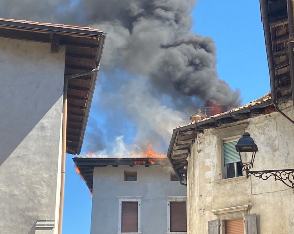 Incendio Borgo Sacco