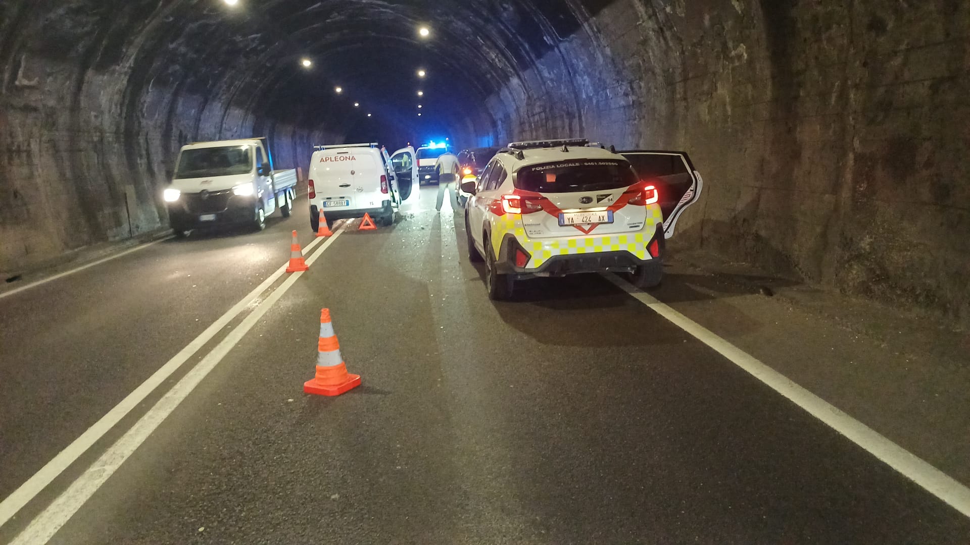 Scontro nella galleria di Tenna: traffico in tilt all’ora di punta ...