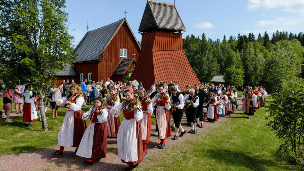 Midsommar. Un momento della Notte di mezza estate in Svezia, festa celebrata in tutta la Scandinavia