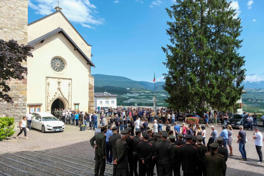 L'ultimo addio a Stefano Arnoldo