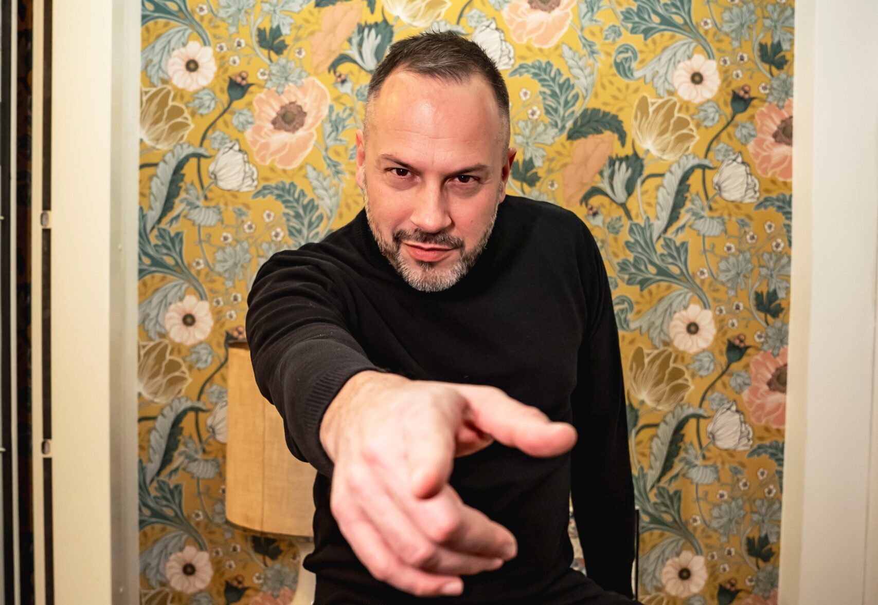 Lt Rapper Syndeu Murubutu, il rapper-professore che porta la filosofia nel teatro di ...