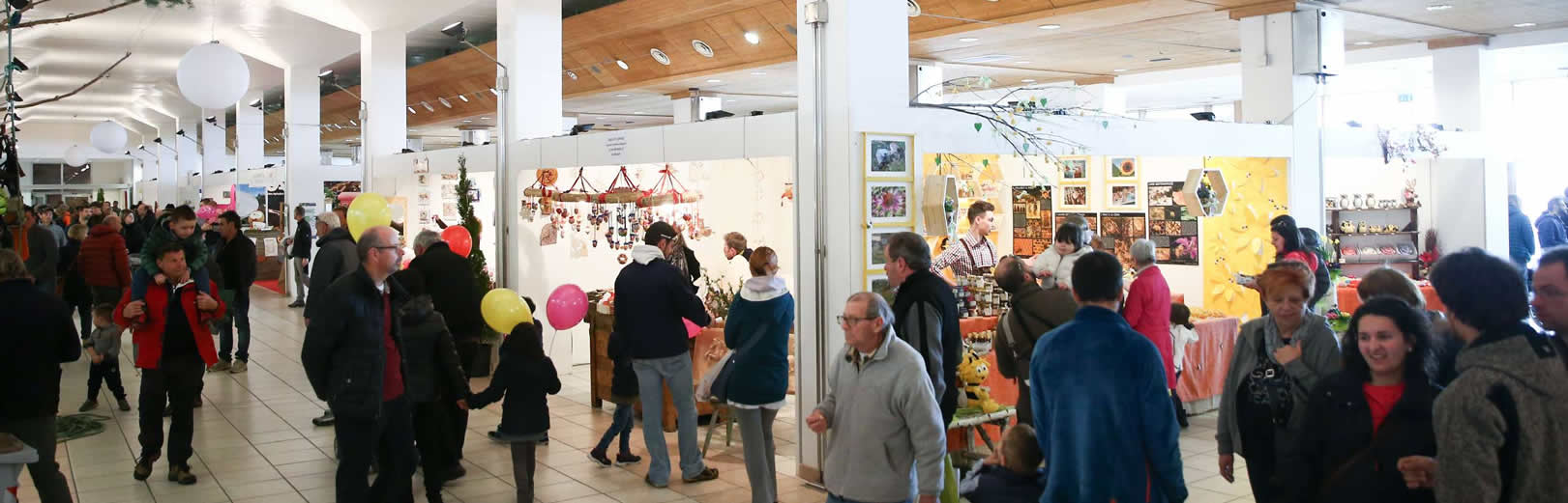 Trento, torna la Fiera di San Giuseppe. Domenica 550 bancarelle in centro Trento, torna la Fiera di San Giuseppe. Domenica 550 bancarelle in centro